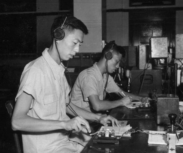 我国第一位办理手机号的人,所有号码随他选,最终他挑了什么号?