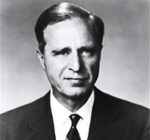 布什家族,被誉为美国第一政治豪门,究竟是如何起家的?