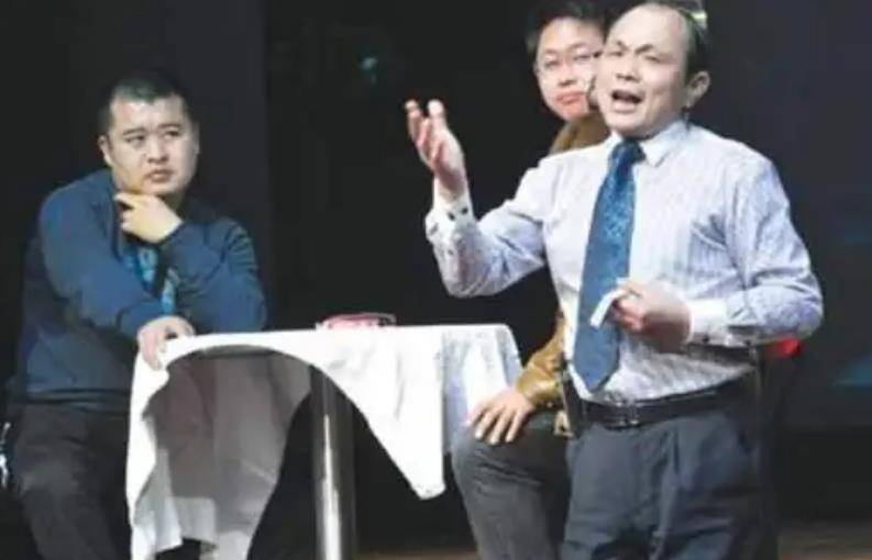 亚洲赌王尧建云,曾一夜之间赌赢170万,后因出老千被砍断双腿