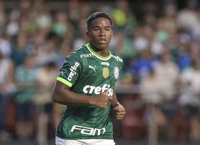 未来之光:探秘巴西国家队七位年轻锋线新星