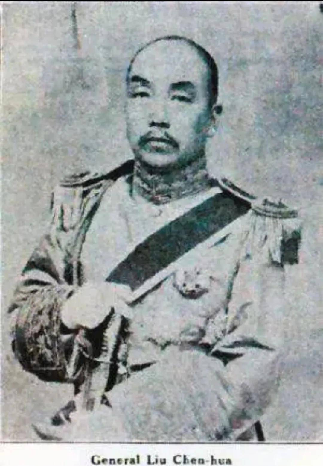 老农家传9道圣旨,专家借去弄丢2道,老农告上法庭最终获赔9万