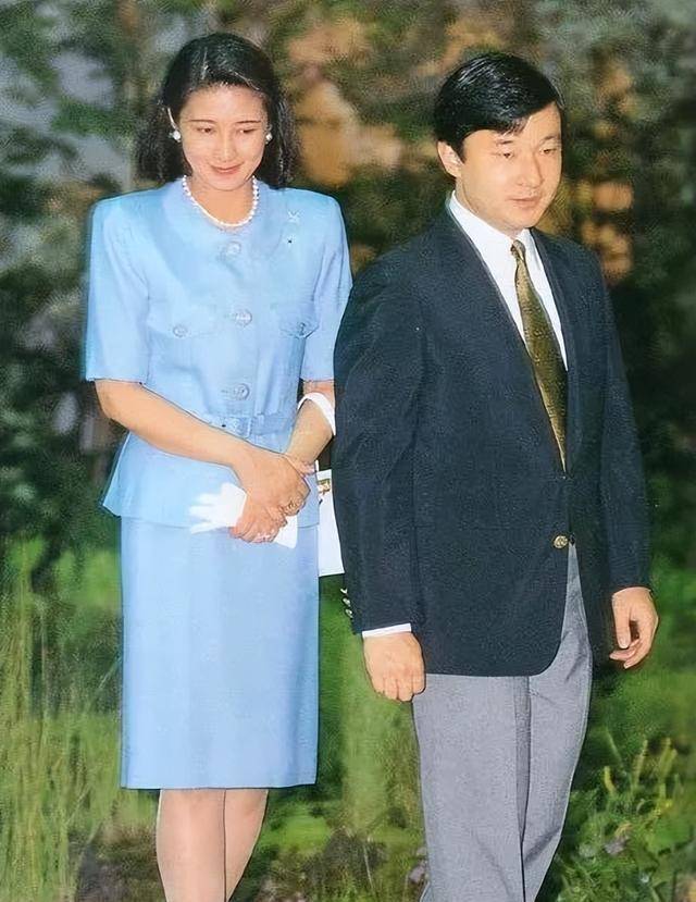 德仁天皇对雅子的承诺:哪怕杠上皇室,我也会永远守护你!