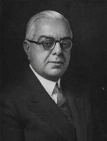 从英国交际花到总统"教母",半生靠男人上位,半生政坛大放异彩