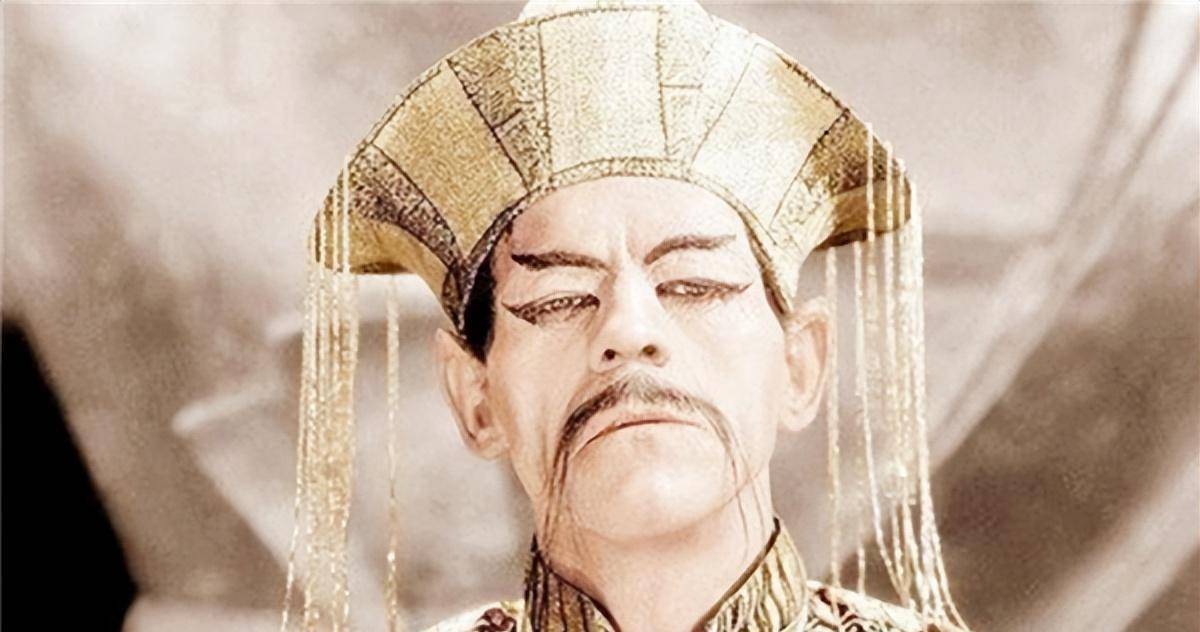 他的原型是著名的福尔摩斯系列里面的一个反派人物