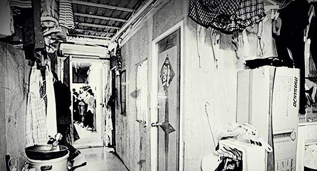 黑帮双花红棍之死——1980年香港土瓜湾道唐楼水箱藏尸案