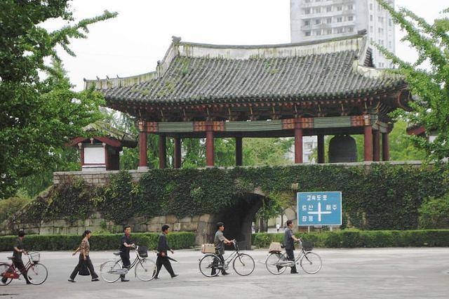 其"南京"是现在的首尔(当时叫汉阳,后来改为汉城),"西京"是现在的平壤