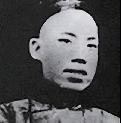 慈禧命令用钝刀斩杀"戊戌六君子",围观百姓为何还在欢呼呢?