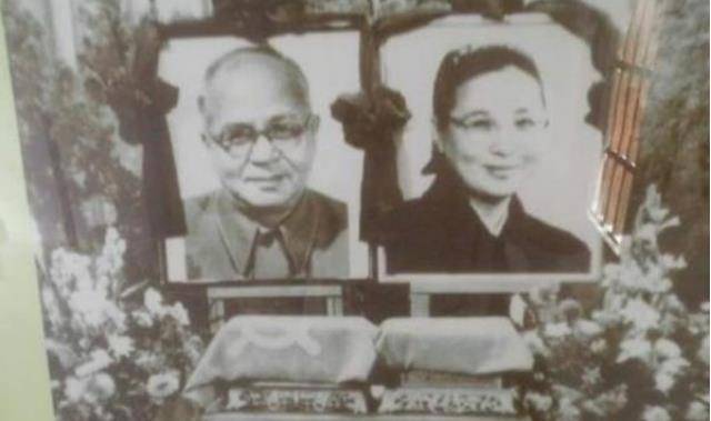 吴晗与袁震:妻子因病无法生育,他说服母亲接纳,婚后相守30年