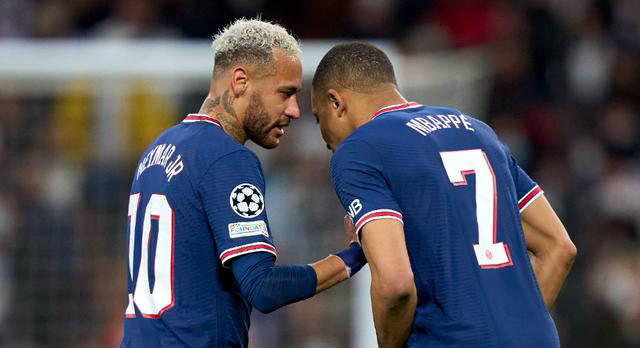 内马尔惊人轨迹:年薪15亿,仅3场登场后尴尬报销!姆巴佩为何不容他