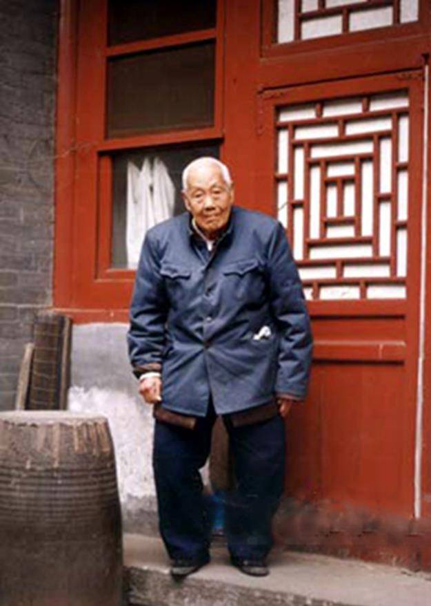 清朝太监守夜,如何保持清醒,不犯迷糊?末代太监孙耀庭给出答案