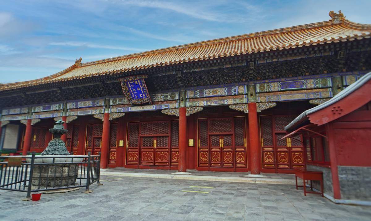 北京雍和宫本是一座粪场旁的王府,却走出了两位皇帝