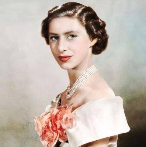 贵族学院的英国公主图片