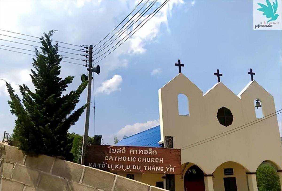 被抛弃的3000国军残部,留下6万后代开发美斯乐:店铺挂中文招牌