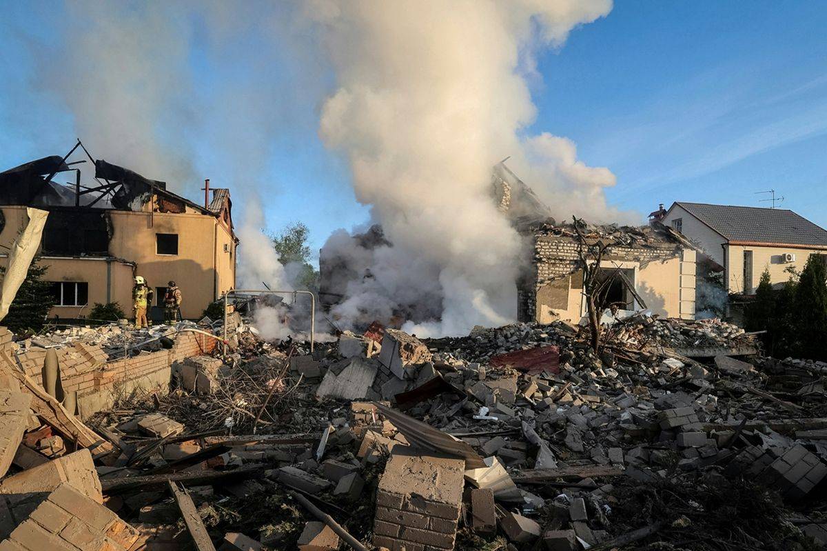 泽连斯基提出头等任务,关系着自己的生死存亡_西方_乌军_哈尔科夫战役