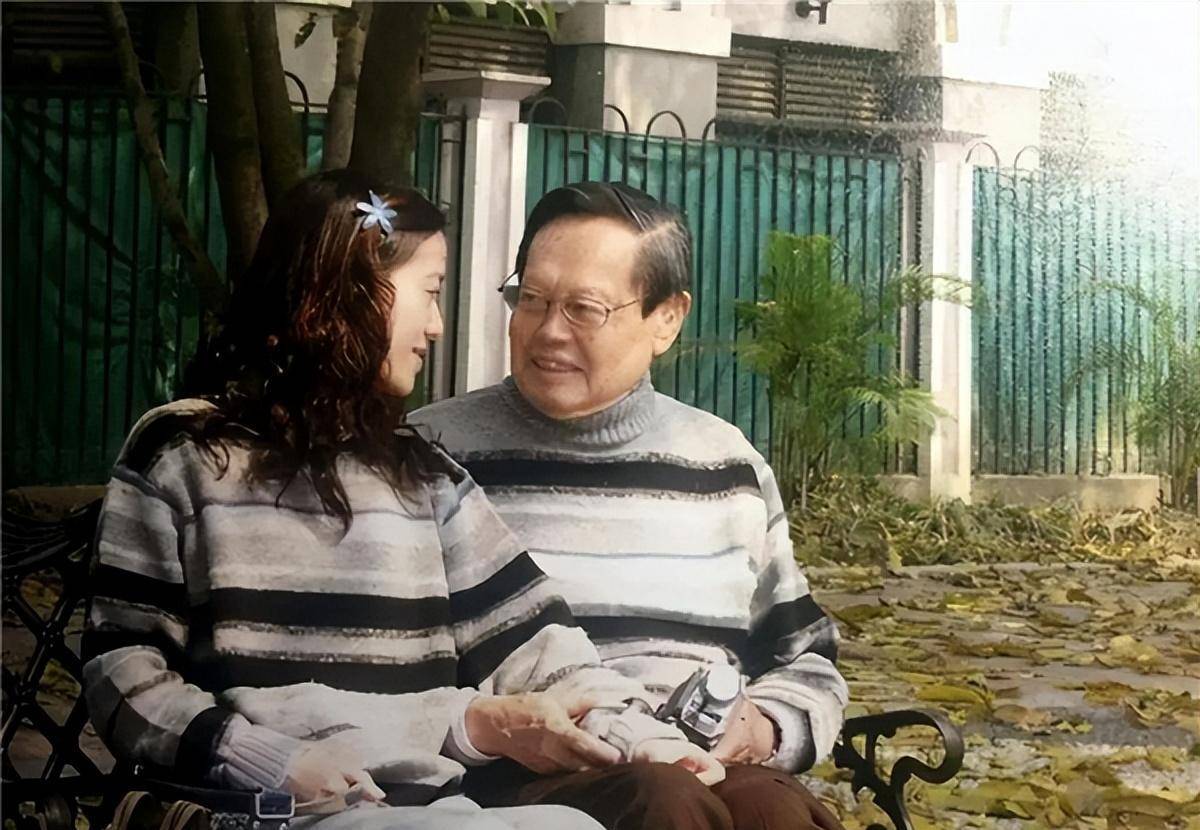 你只知杨振宁82岁娶妻,不知他3个儿女,都是人中龙凤,业内翘楚
