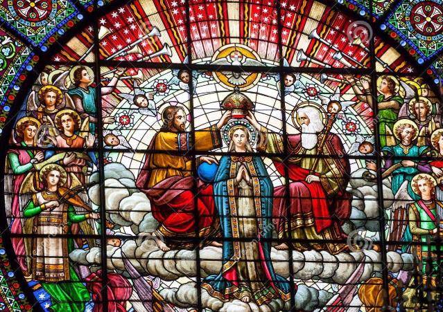 欧洲教堂玻璃为何五颜六色?装饰只是次要,体现的是宗教寓意