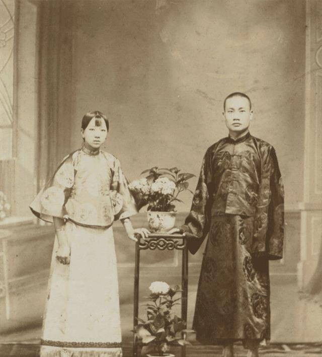 李鸿章嫁女给四旬男子,妻子骂他老糊涂,女儿表示:倾慕才华愿嫁