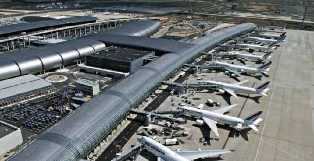 因签证意外丢失,他在机场睡了17年,谁知最后却成了百万富豪