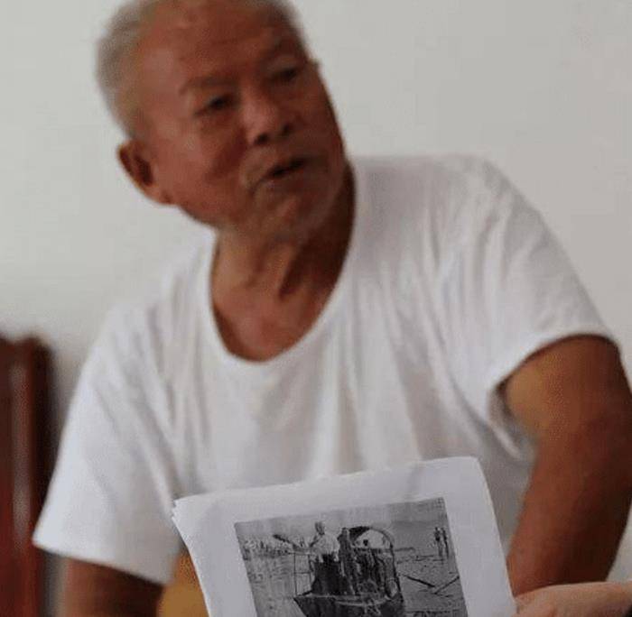 王守海的儿子第一次看到这些表情包时还有些不解和愤怒,觉得是对父亲