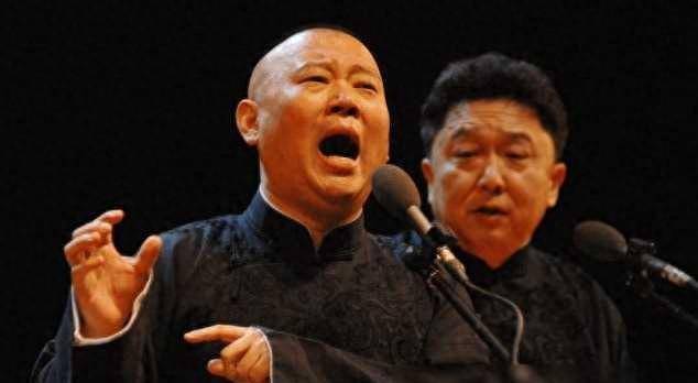 然而,当柳岩在采访中提到了"郭德纲"这个名字时,人们感到非常惊讶.