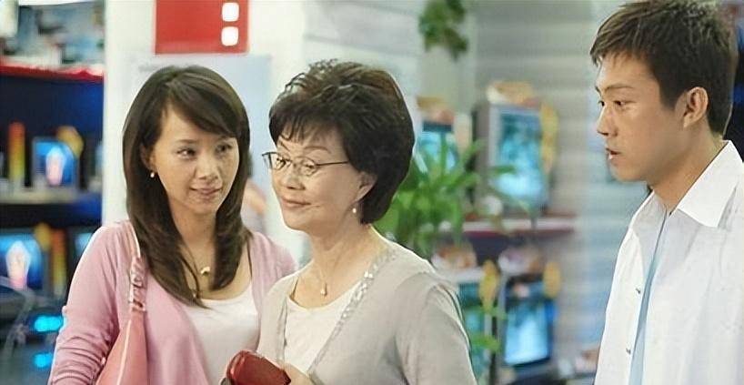 浙江有一变态母亲,竟买凶杀儿媳妇,狂言道:她抢走了我儿子