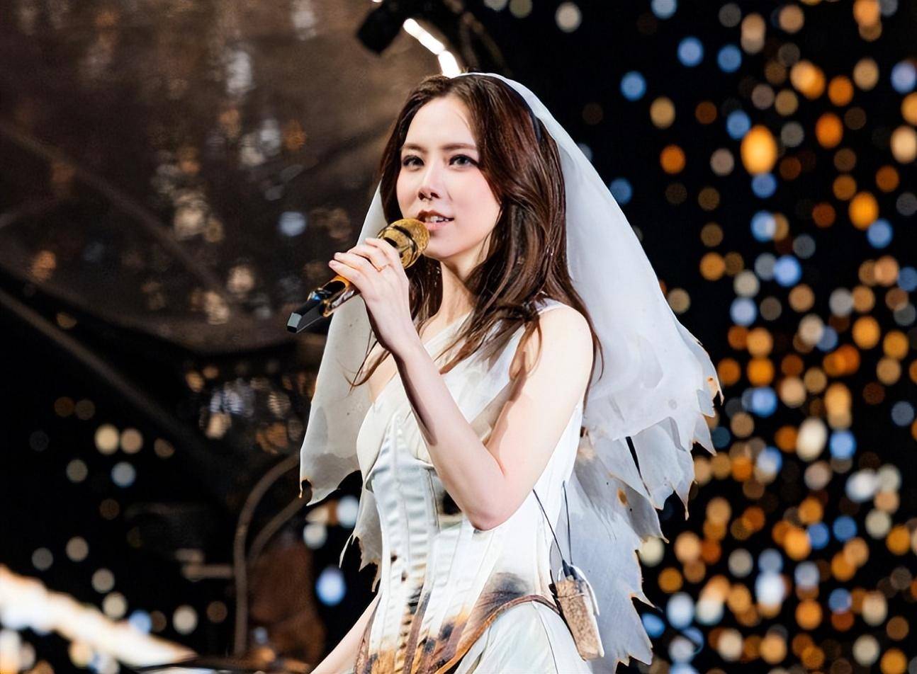 别喊话张杰和邓紫棋去《歌手2024》了,谢娜曾反对过张杰去录制?