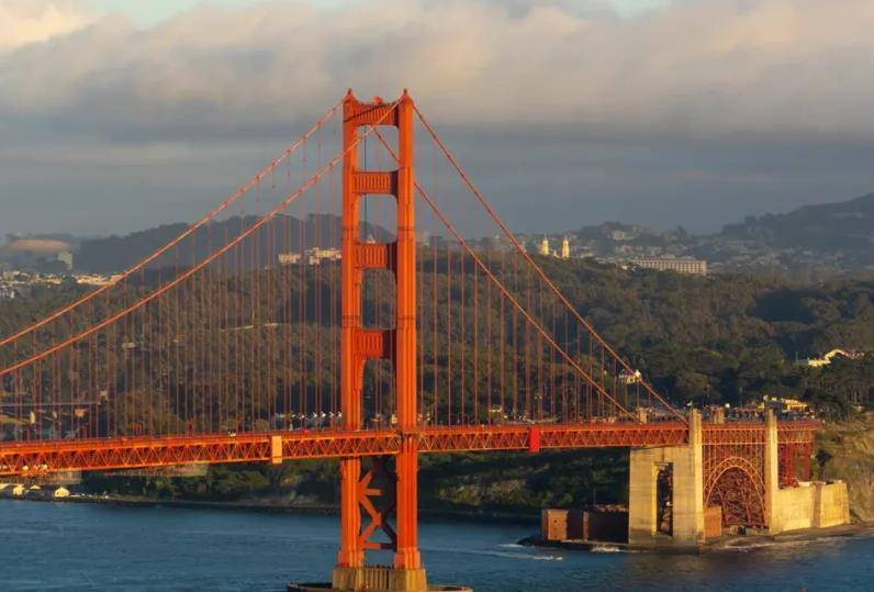 北大才女唐晓琳,毕业赴美深造,为何9年后在金门大桥一跃而下?