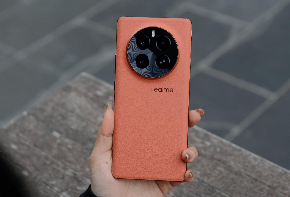 突降至2985元,骁龙8gen3 120倍变焦 无线充电,几乎没啥利润了