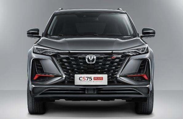 全新长安cs75 plus官图发布,新车定位为紧凑型suv
