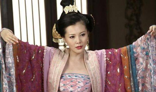 算命先生说她是"天下母",公公听了窃喜,起兵造反,结果悲剧了