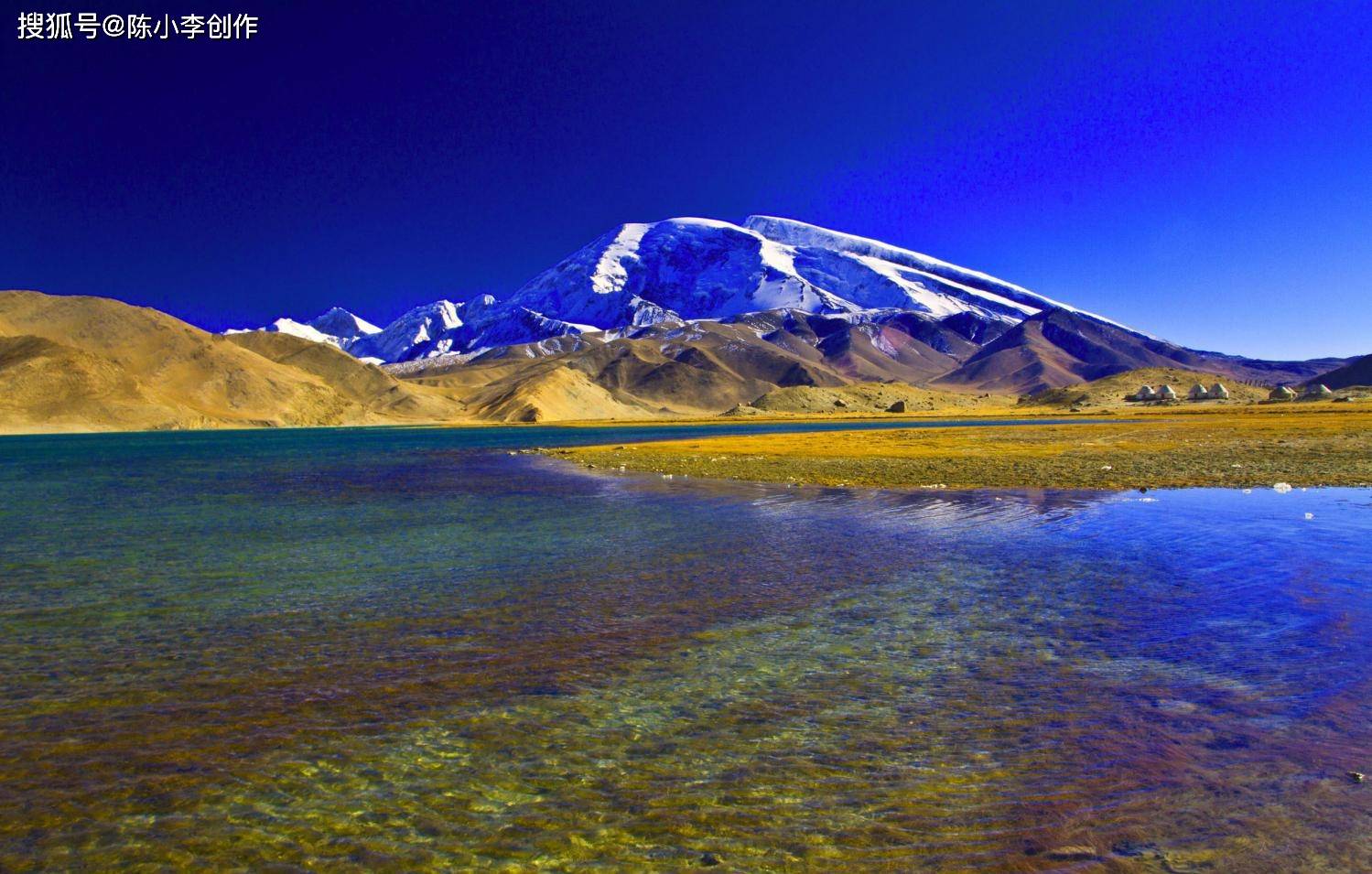 青海昆仑旅游区,感受第一神山的魅力,景色如同史前世界般魔幻.
