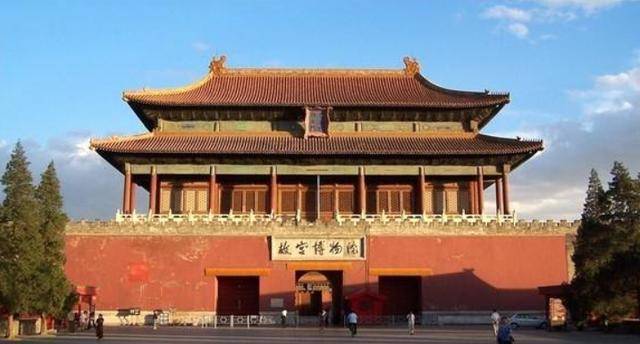 故宫为何5点准时关门?曾经疯传的"阴兵借道"事件,是真的吗?