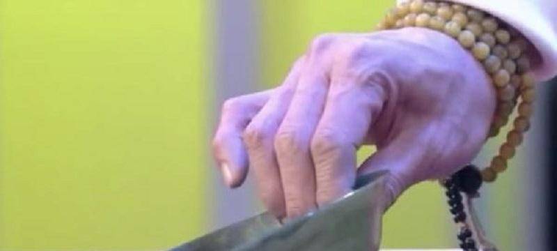 专家叫住藏友:你的手串是好东西_和田玉_价值_价格