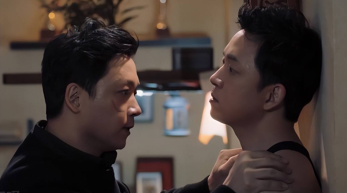 7年了,《白夜追凶2》终于来了,央视都下场宣传,看到主演就知道稳了