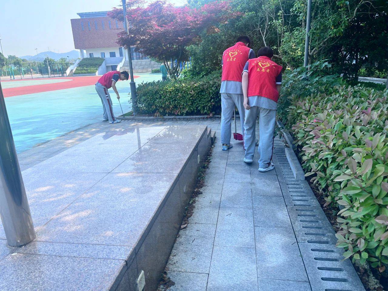 践行垃圾分类,保护绿色家园| 德清求是高中举行垃圾分类主题活动