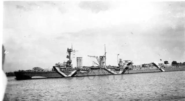 科隆kriegsmarine轻巡洋舰,展示了在第二次世界大战期间使用的独特