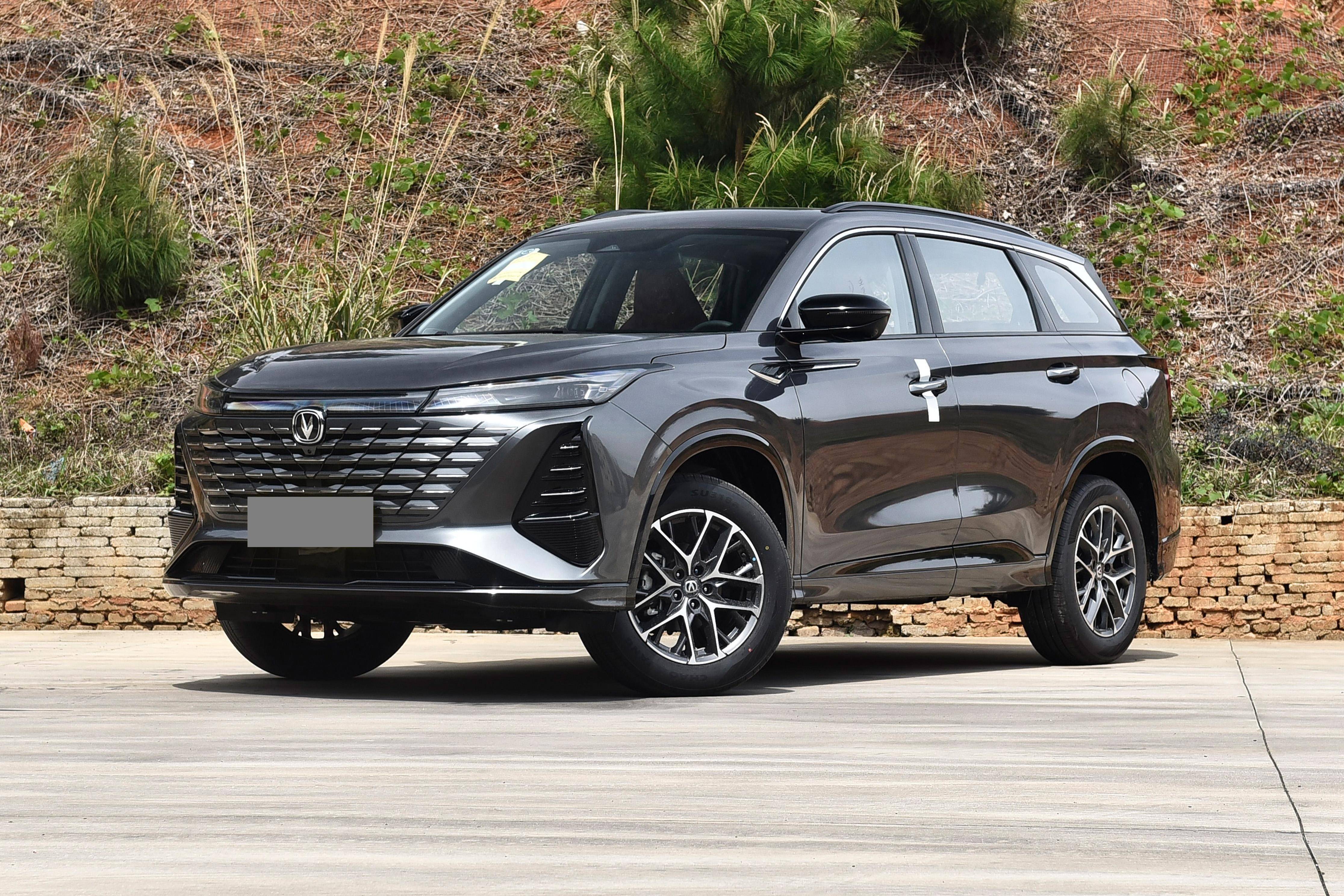 第一款,长安cs75 plus同样是在1月份,长安cs75 plus单月卖出了40496辆