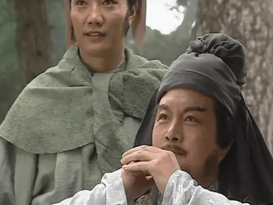 对卢俊义十分忠诚的燕青,自然不可能看着卢俊义就这么被害,在卢俊义被