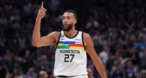 nba紧急重罚明尼苏达森林狼队雷霆手势引发严肃警示