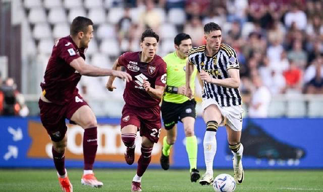 都灵队:意大利中游球队展现欧洲顶尖防线魅力,多位关键球员备受瞩目