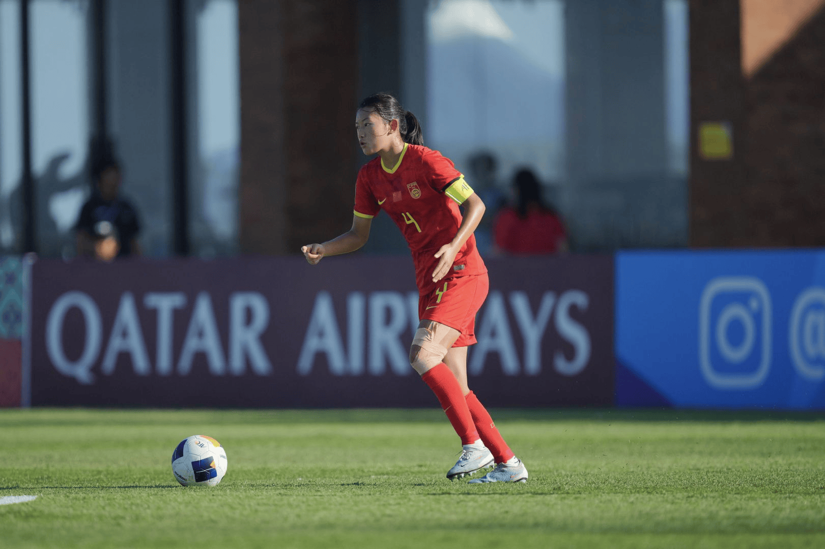 中国女足0-1朝鲜队!两连败丢5球无缘决赛,与韩国队争世界杯名额