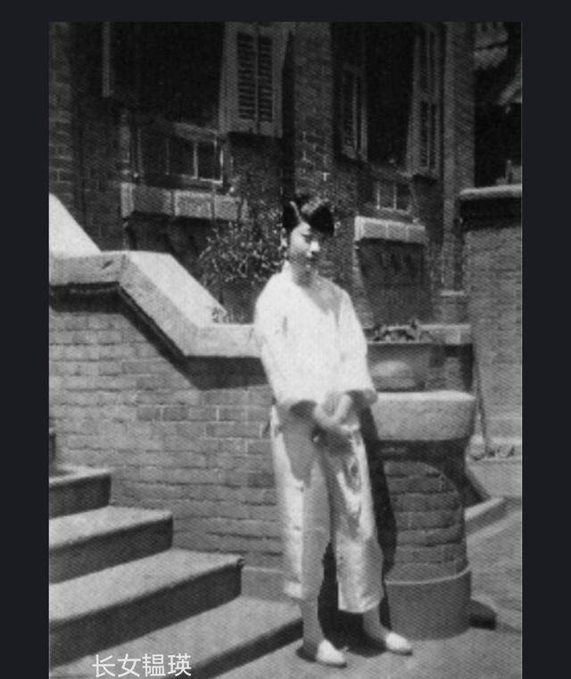 末代皇帝溥仪的七个妹妹结局如何?最小两个终于活出了自己