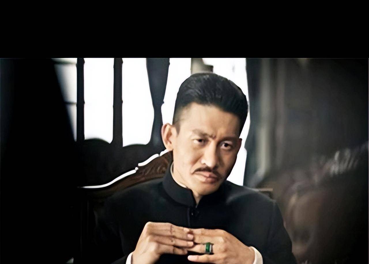 民国故事:杨宇霆死前找人算卦,半仙写了八个字,杨听后丢了性命