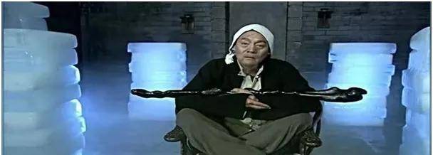《打狗棍》 假如那图鲁不吸黑疙瘩,他会成为一个好人吗_戴天理_鸦片