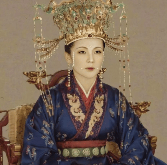 一日,宋真宗心爱的妃嫔刘美人来到她所在的寺庙上香,看到她容貌出众