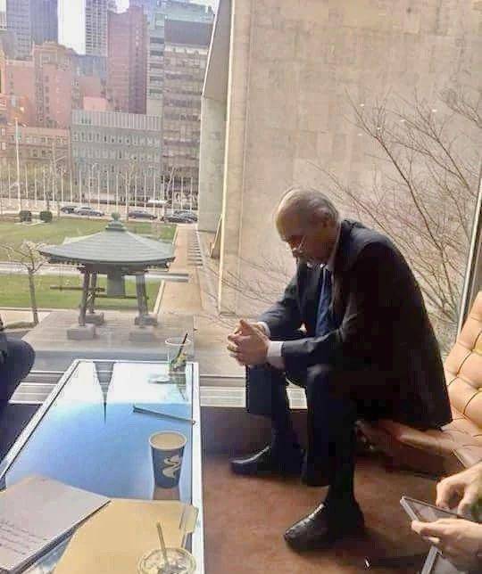 叙利亚贾法里怅然独坐 春帆楼,李鸿章差点丧命,无奈孤独