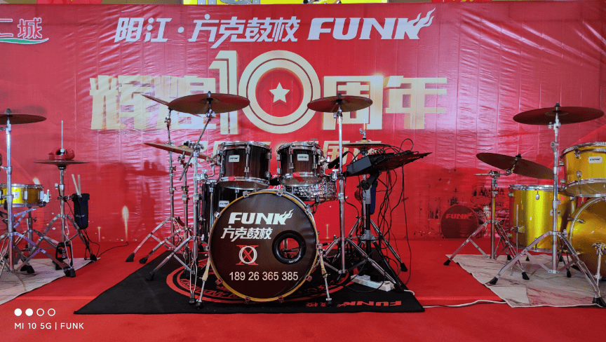 funk录音设备 架子鼓拾音系统 传声器与录音设备在节目制作中的应用