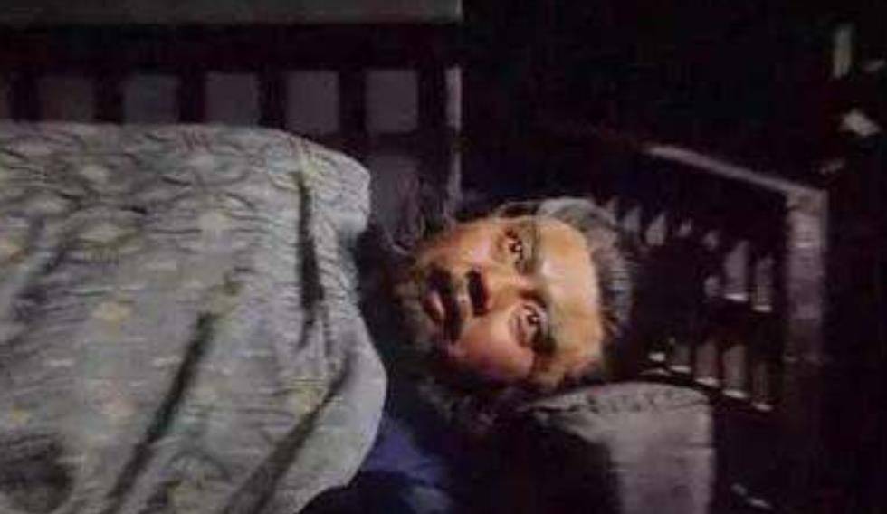 张飞墓前松柏为何不长树干?百年来难以解释,当地村民却轻松道破