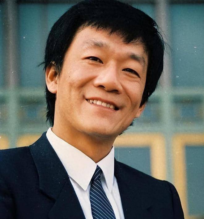 袁茵,为何要不顾世俗眼光,与侯耀文离婚,转身嫁给师侄戴志诚?