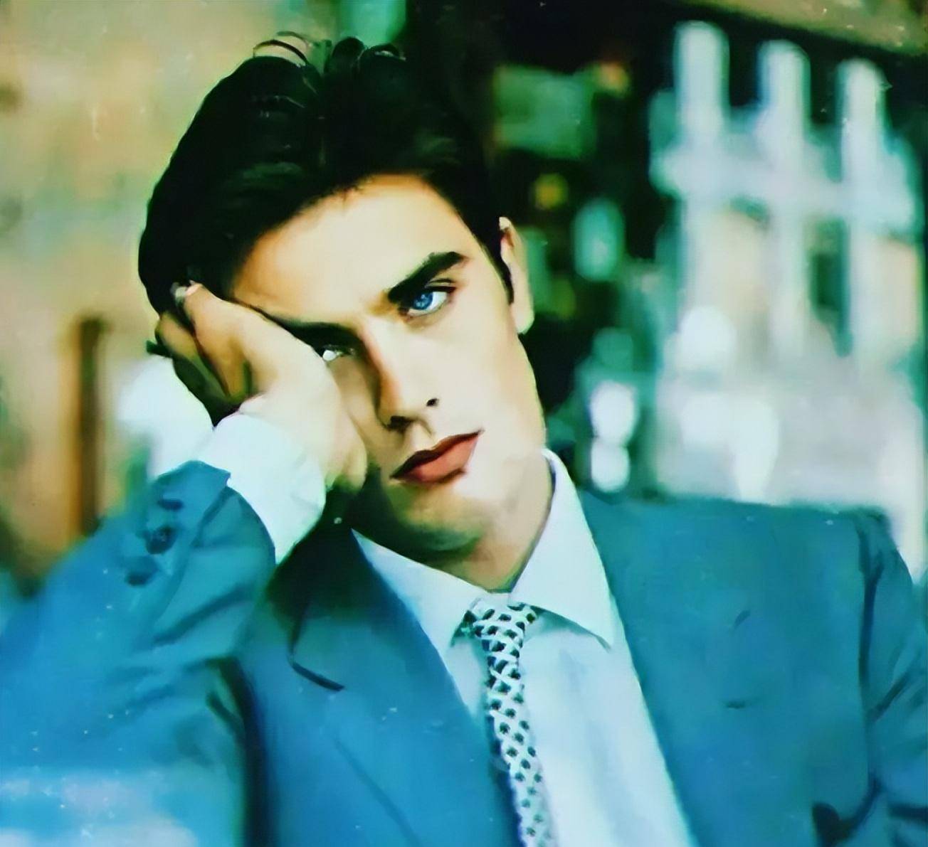 法国第一美男阿兰·德龙,多次背叛茜茜公主,对方死后他怀念一生